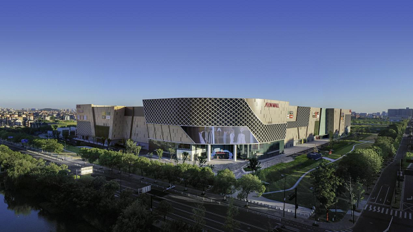 永旺梦乐城杭州钱塘开业一周年：感恩同行，共赴周年狂欢