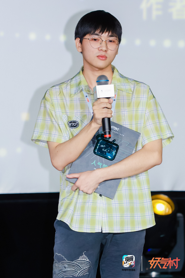 6389208303066624774244165